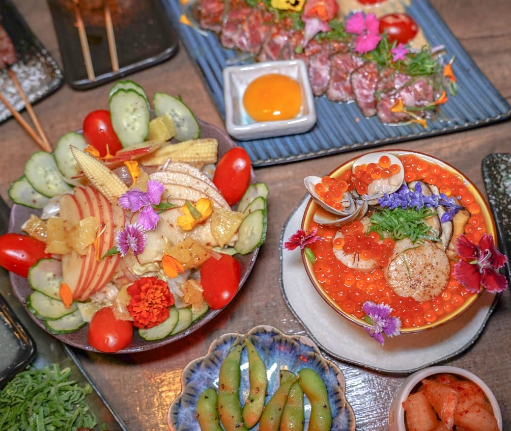 板橋美食｜炭吉郎居酒屋，平價炭火串燒創意料理，開店10分鐘就客滿