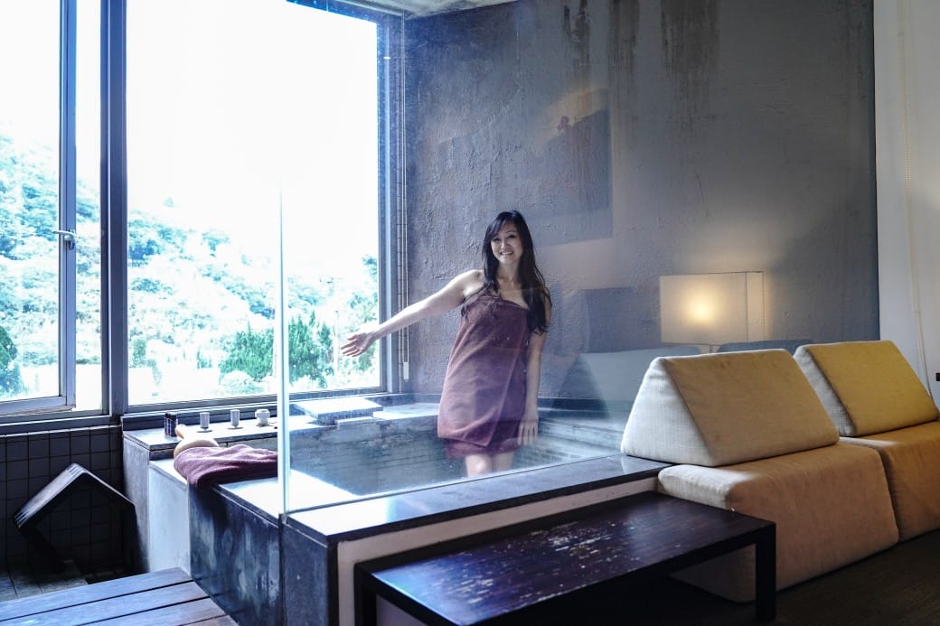 台北陽明山溫泉飯店推薦｜雀客藏居，稀有的白磺泉有大眾池以及個人湯屋，山泉水泳池，自助早餐也很推薦！