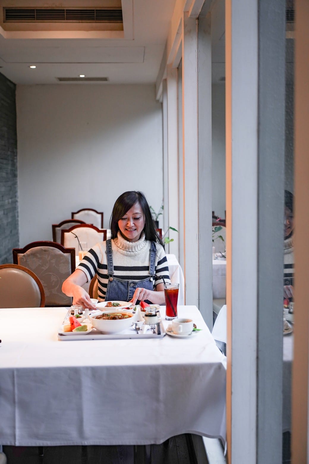 台北陽明山溫泉飯店推薦｜雀客藏居，稀有的白磺泉有大眾池以及個人湯屋，山泉水泳池，自助早餐也很推薦！