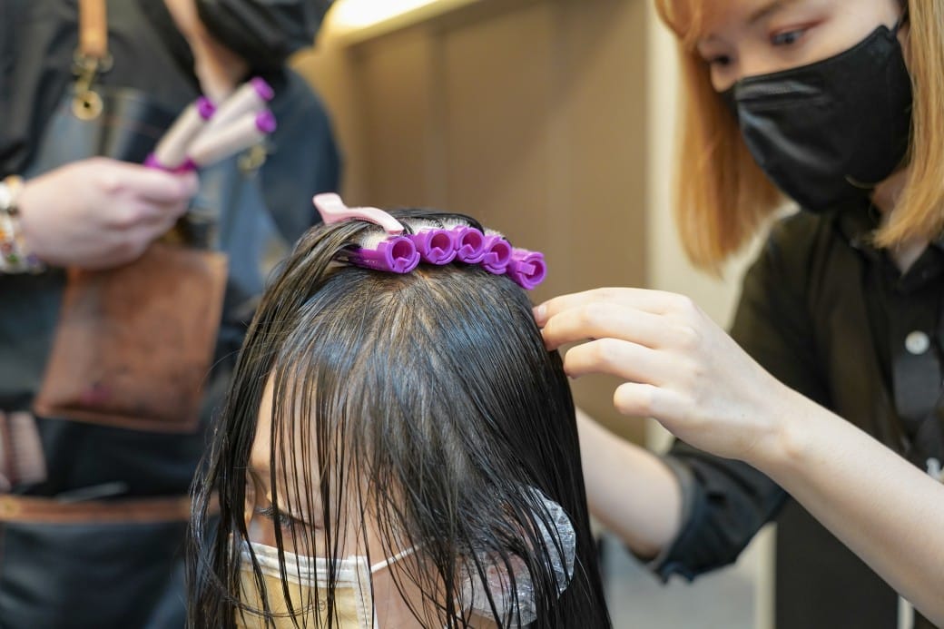 板橋染髮推薦｜Wor hair 府中店女生不分長度染燙不用再加價超級划算的，燙髮護髮染髮推薦，剪髮只要250！