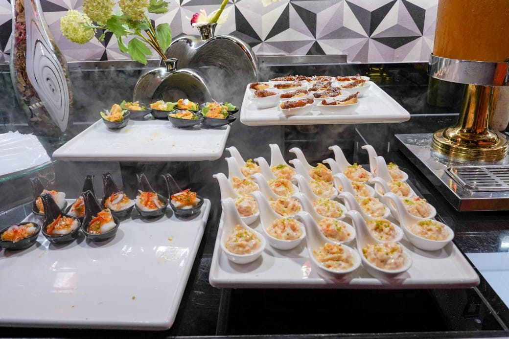 凱薩西餐牛排|一週只開三天隱藏在二樓的牛排館,還有熱食沙拉冰淇淋吃到飽,外加飲料無限暢飲! - 第24張圖 凱薩西餐牛排|一週只開三天隱藏在二樓的牛排館,還有熱食沙拉冰淇淋吃到飽,外加飲料無限暢飲!