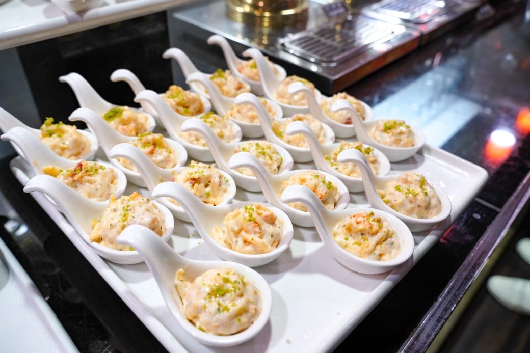 凱薩西餐牛排|一週只開三天隱藏在二樓的牛排館,還有熱食沙拉冰淇淋吃到飽,外加飲料無限暢飲! - 第26張圖 凱薩西餐牛排|一週只開三天隱藏在二樓的牛排館,還有熱食沙拉冰淇淋吃到飽,外加飲料無限暢飲!