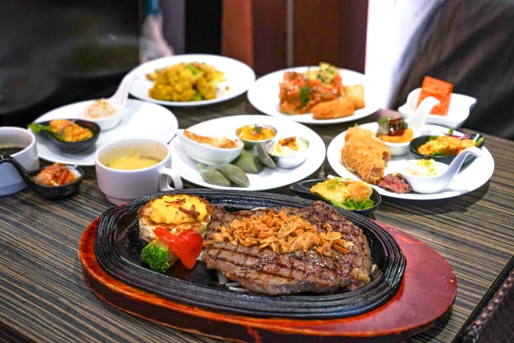 凱薩西餐牛排|一週只開三天隱藏在二樓的牛排館,還有熱食沙拉冰淇淋吃到飽,外加飲料無限暢飲! - 第50張圖 凱薩西餐牛排|一週只開三天隱藏在二樓的牛排館,還有熱食沙拉冰淇淋吃到飽,外加飲料無限暢飲!