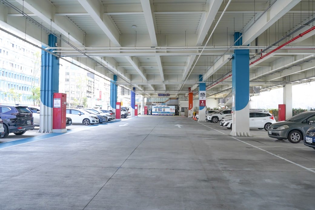 麗都蝶客花園|基隆東岸旅客中心,AR鯨鯊共游拍照打卡,基隆最美觀海平台 - 第9張圖 麗都蝶客花園|基隆東岸旅客中心,AR鯨鯊共游拍照打卡,基隆最美觀海平台