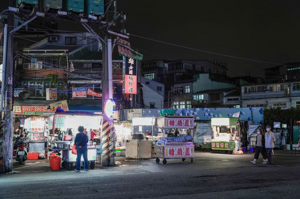 吳家豆乾士林素食辣豆乾專賣鋪｜士林夜市40年必吃滷豆乾小吃，連鏡週刊都去採訪！
