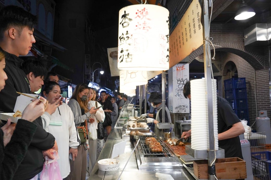 士林夜市燒烤杏鮑菇，永遠大排長龍的燒烤杏鮑菇，大南路必吃美食