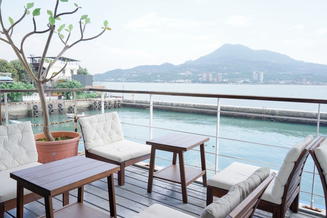 安克黑咖啡 Ancre café｜淡水河畔景觀咖啡廳，還可以看絕美夕陽，淡水約會景點