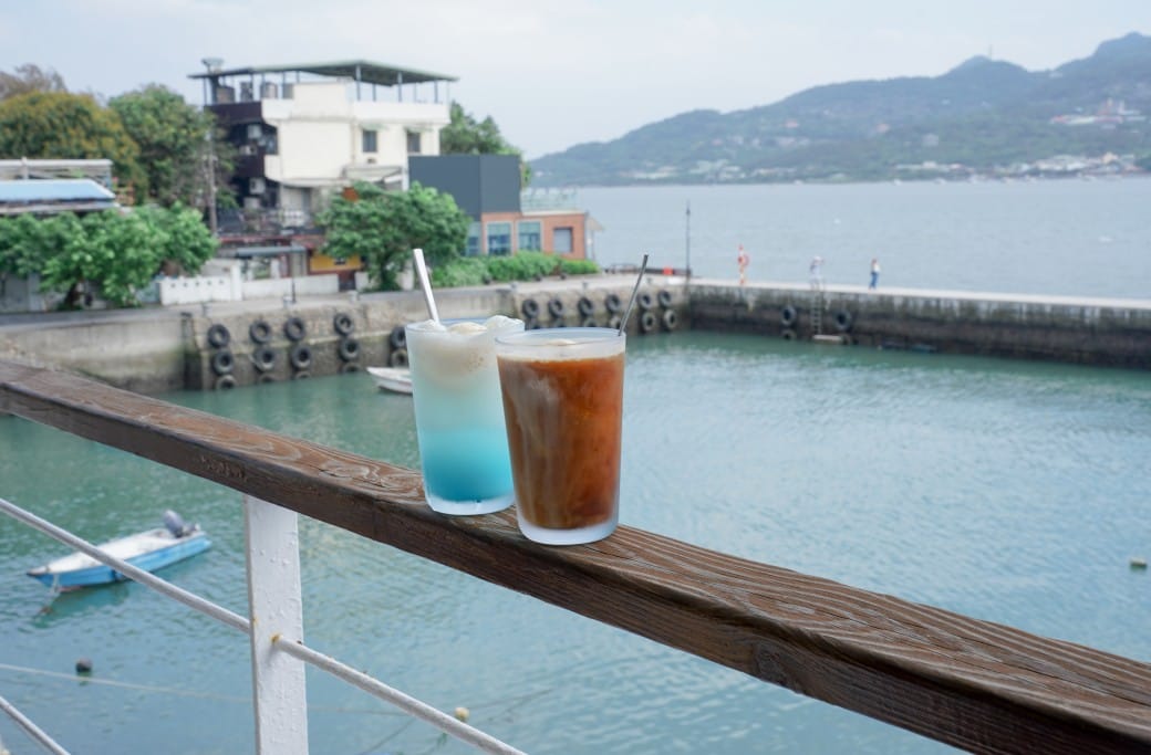 安克黑咖啡 Ancre café｜淡水河畔景觀咖啡廳，還可以看絕美夕陽，淡水約會景點