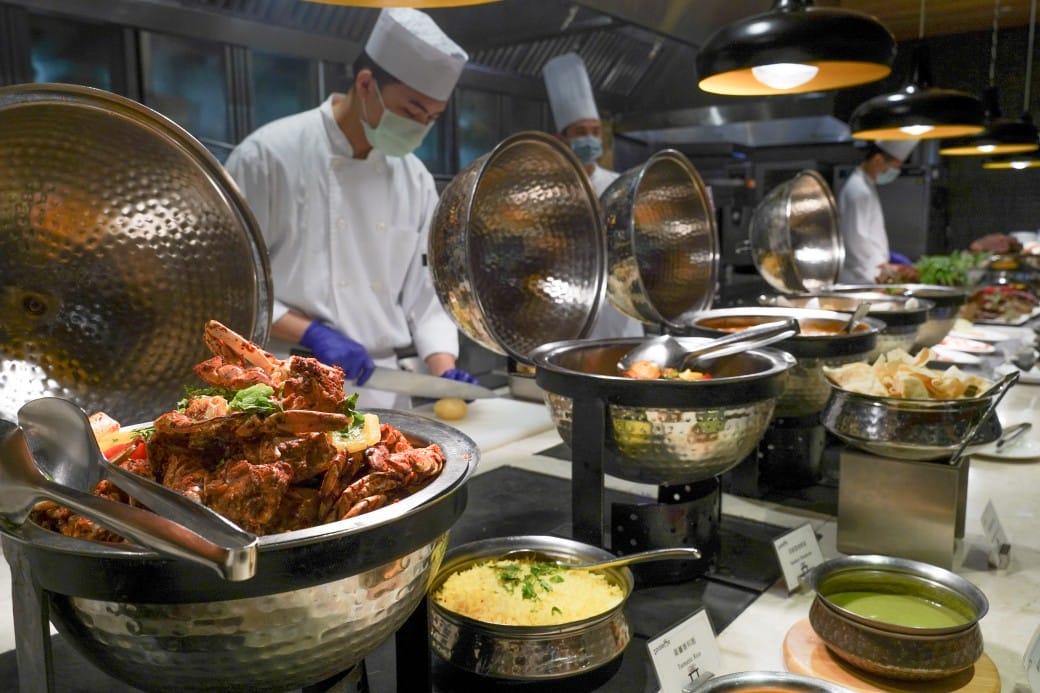 美福大飯店彩匯自助餐廳｜台北飯店自助餐吃到飽推薦，和牛羊排大蝦海鮮，甜點爆炸好吃，頂級buffet百種豐富菜色