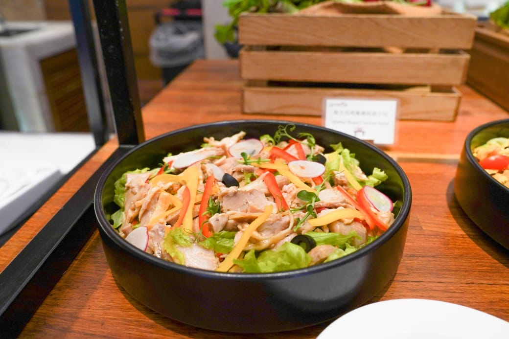 美福大飯店彩匯自助餐廳｜台北飯店自助餐吃到飽推薦，和牛羊排大蝦海鮮，甜點爆炸好吃，頂級buffet百種豐富菜色