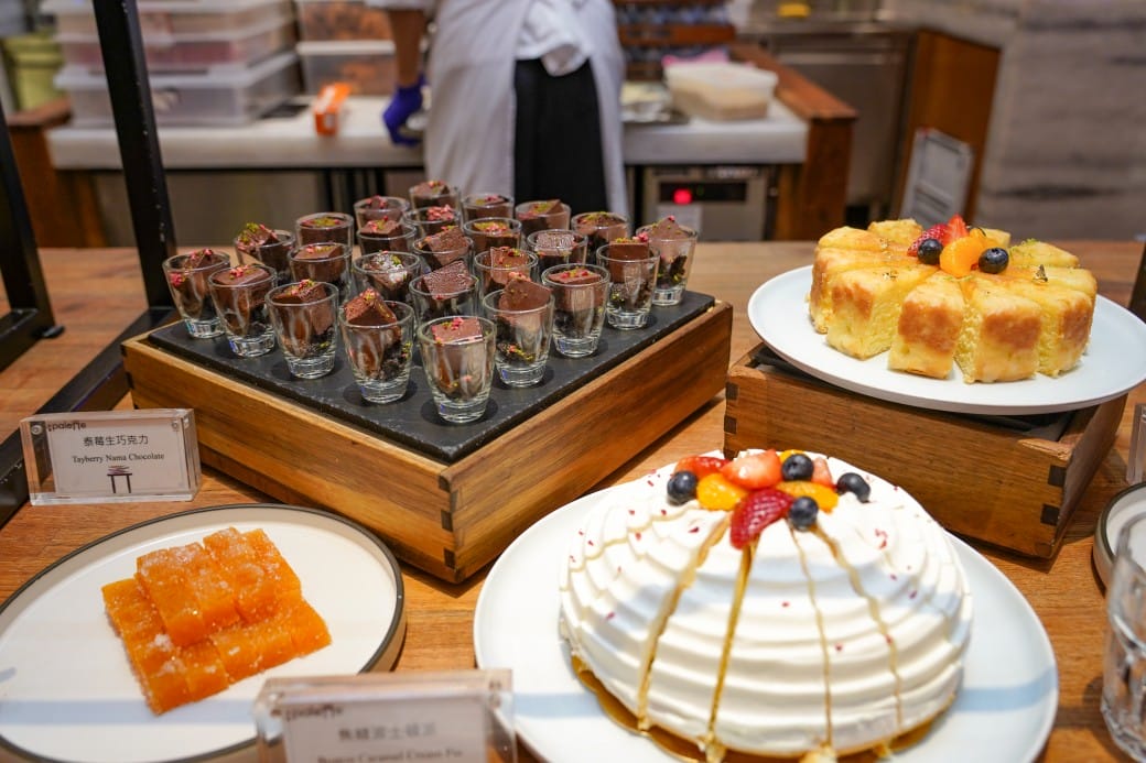 美福大飯店彩匯自助餐廳｜台北飯店自助餐吃到飽推薦，和牛羊排大蝦海鮮，甜點爆炸好吃，頂級buffet百種豐富菜色