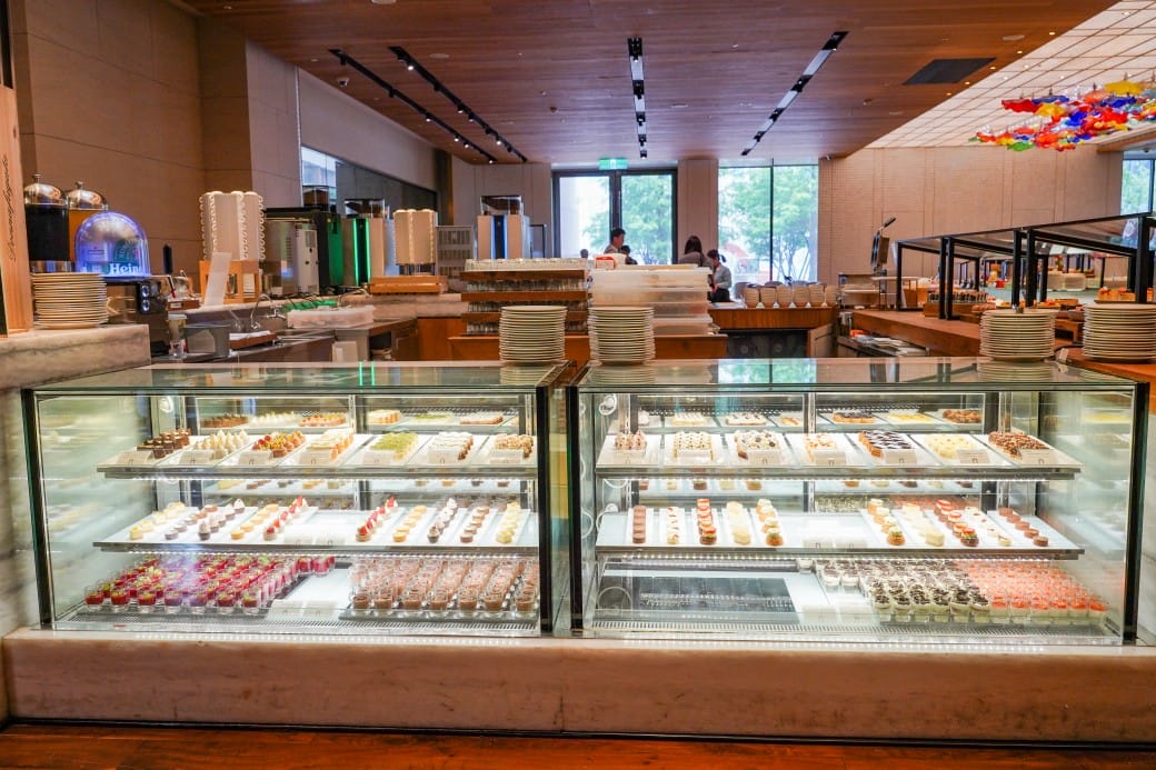 美福大飯店彩匯自助餐廳｜台北飯店自助餐吃到飽推薦，和牛羊排大蝦海鮮，甜點爆炸好吃，頂級buffet百種豐富菜色