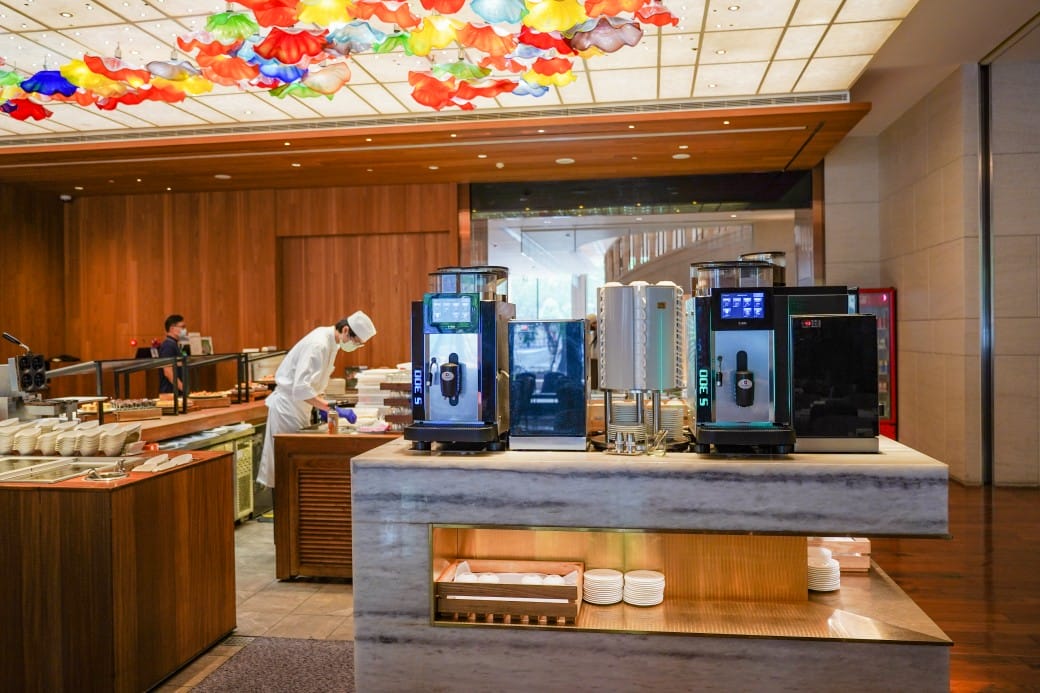 美福大飯店彩匯自助餐廳｜台北飯店自助餐吃到飽推薦，和牛羊排大蝦海鮮，甜點爆炸好吃，頂級buffet百種豐富菜色