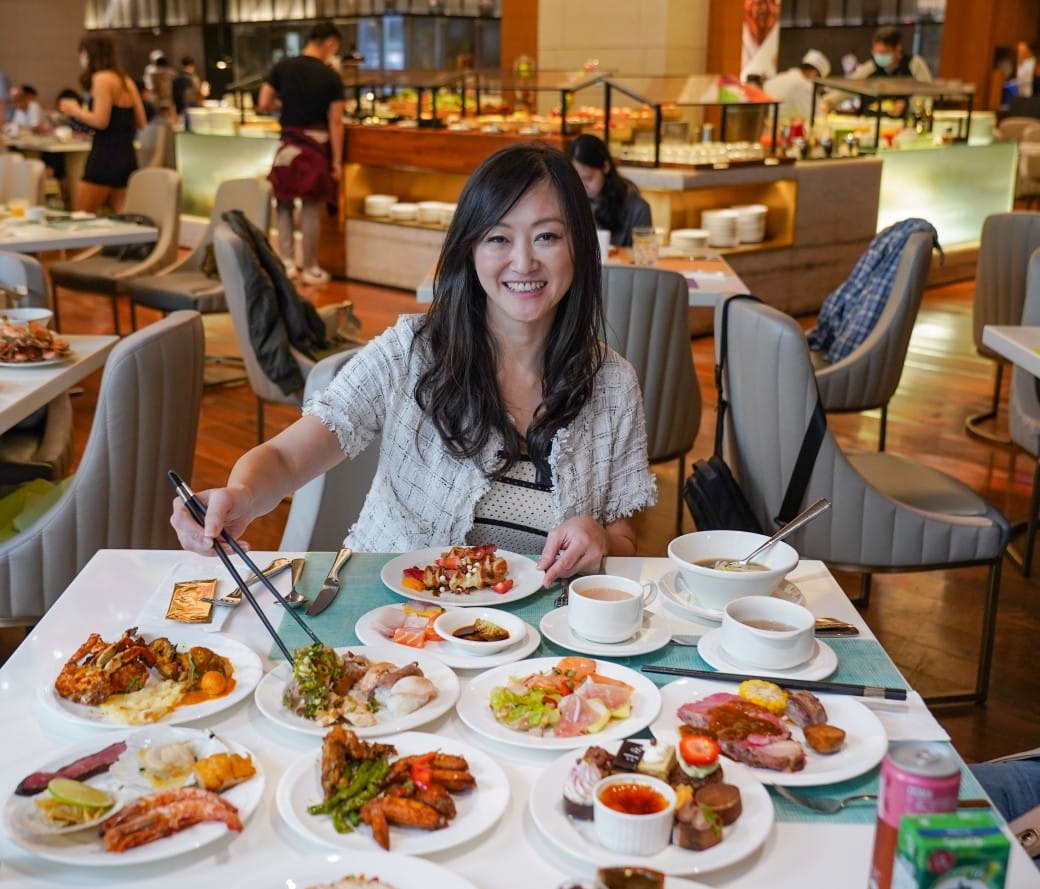 美福大飯店彩匯自助餐廳｜台北飯店自助餐吃到飽推薦，和牛羊排大蝦海鮮，甜點爆炸好吃，頂級buffet百種豐富菜色