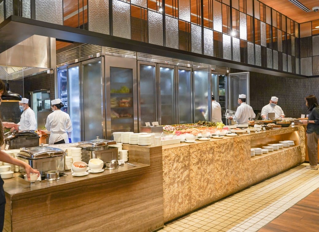 美福大飯店彩匯自助餐廳｜台北飯店自助餐吃到飽推薦，和牛羊排大蝦海鮮，甜點爆炸好吃，頂級buffet百種豐富菜色
