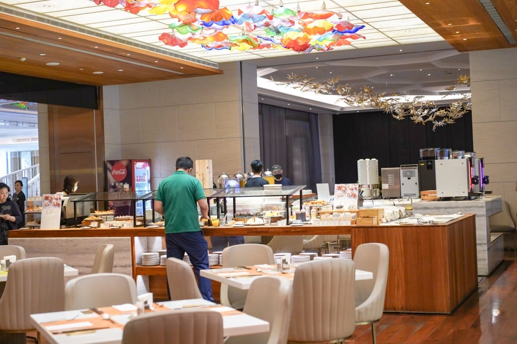 美福大飯店彩匯自助餐廳｜台北飯店自助餐吃到飽推薦，和牛羊排大蝦海鮮，甜點爆炸好吃，頂級buffet百種豐富菜色