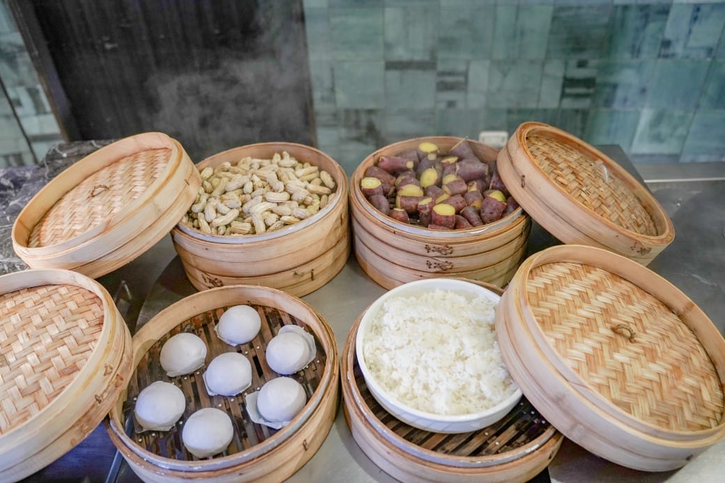 茹曦酒店SUNNY BUFFET自助早餐吃到飽，直接爽吃3.5小時，中式，日式，西式，現煎歐姆蛋通通都有！