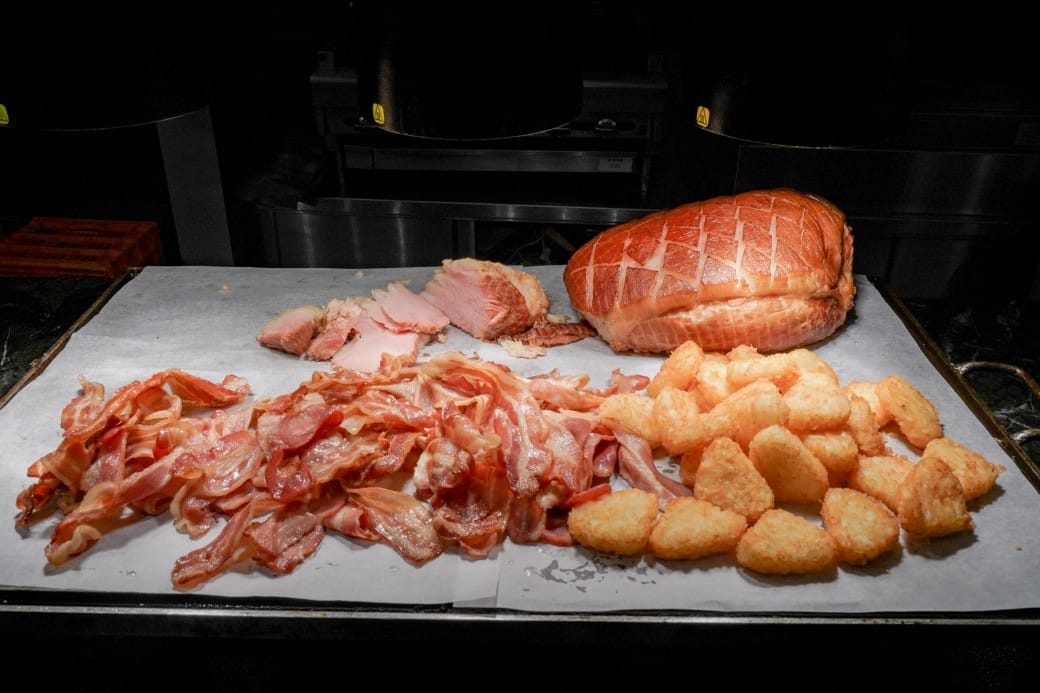 茹曦酒店SUNNY BUFFET自助早餐吃到飽，直接爽吃3.5小時，中式，日式，西式，現煎歐姆蛋通通都有！