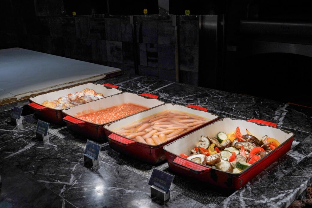 茹曦酒店SUNNY BUFFET自助早餐吃到飽，直接爽吃3.5小時，中式，日式，西式，現煎歐姆蛋通通都有！