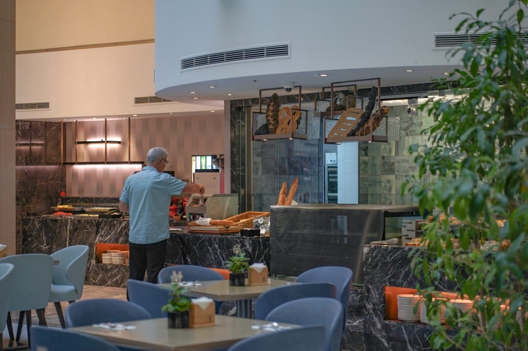 茹曦酒店SUNNY BUFFET自助早餐吃到飽，直接爽吃3.5小時，中式，日式，西式，現煎歐姆蛋通通都有！