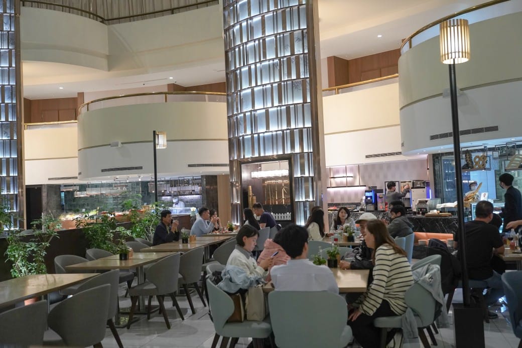 茹曦酒店SUNNY BUFFET自助餐吃到飽，千元台北飯店吃到飽，生日當月四人同行一人免費