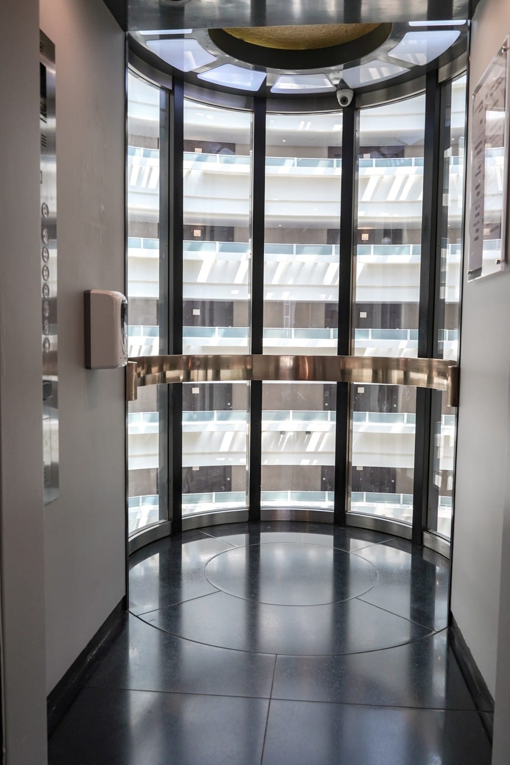 台北茹曦酒店台北市中心小巨蛋最佳飯店開箱，時尚簡約新風格