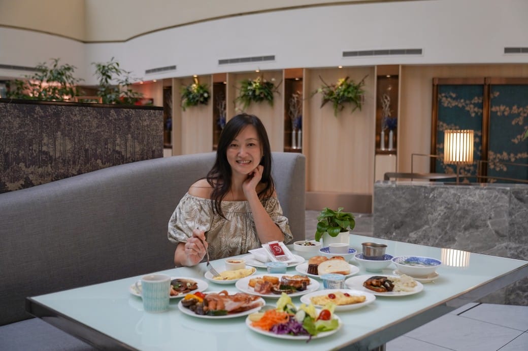茹曦酒店SUNNY BUFFET自助早餐吃到飽，直接爽吃3.5小時，中式，日式，西式，現煎歐姆蛋通通都有！
