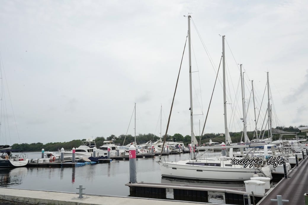 安平亞果遊艇碼頭｜台南新景點，秒到澳洲黃金海岸，看遊艇喝咖啡，散散步，超浪漫的！