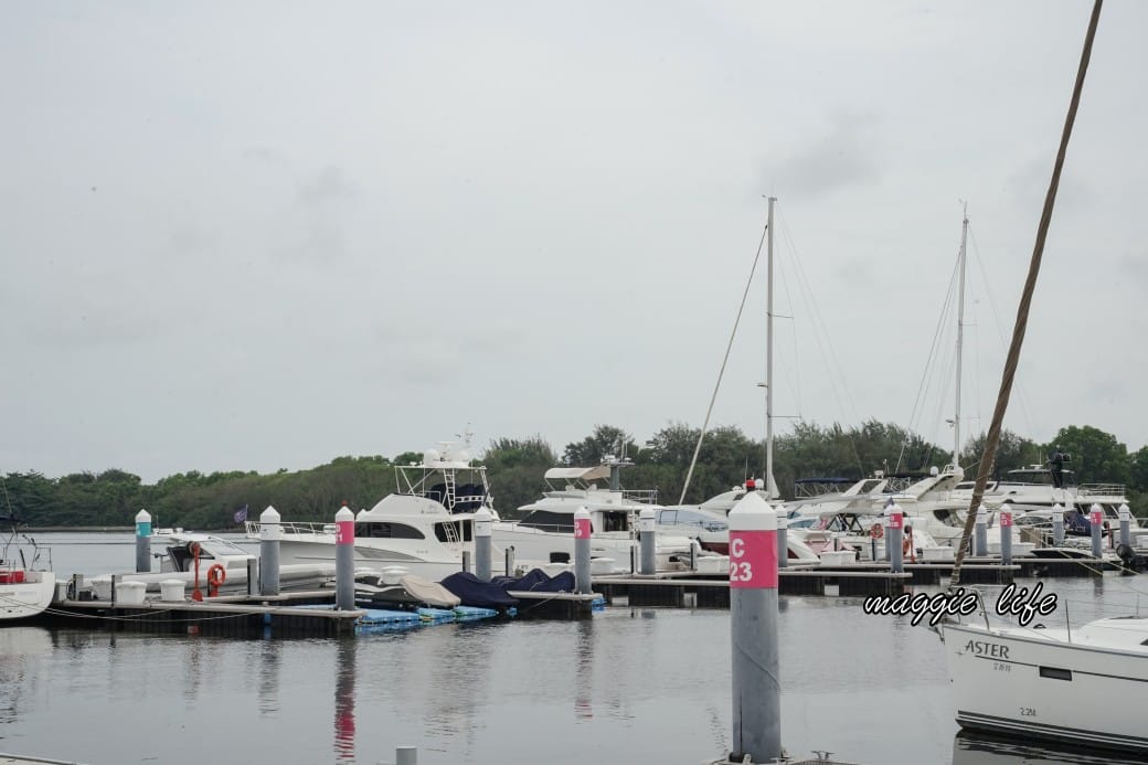 安平亞果遊艇碼頭｜台南新景點，秒到澳洲黃金海岸，看遊艇喝咖啡，散散步，超浪漫的！