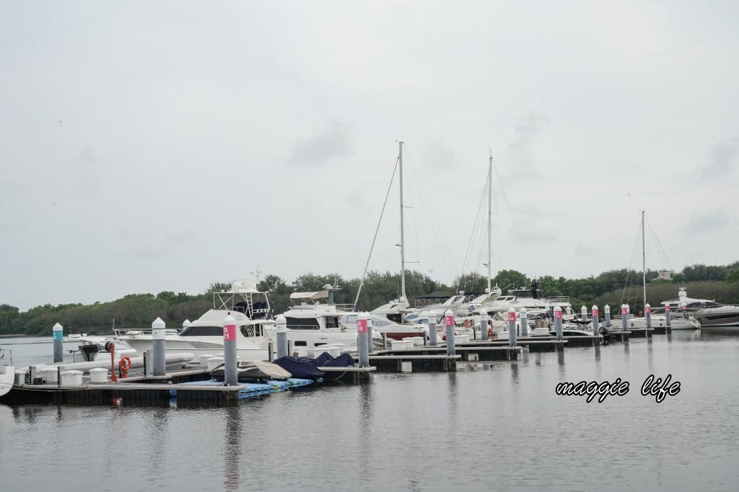 安平亞果遊艇碼頭｜台南新景點，秒到澳洲黃金海岸，看遊艇喝咖啡，散散步，超浪漫的！