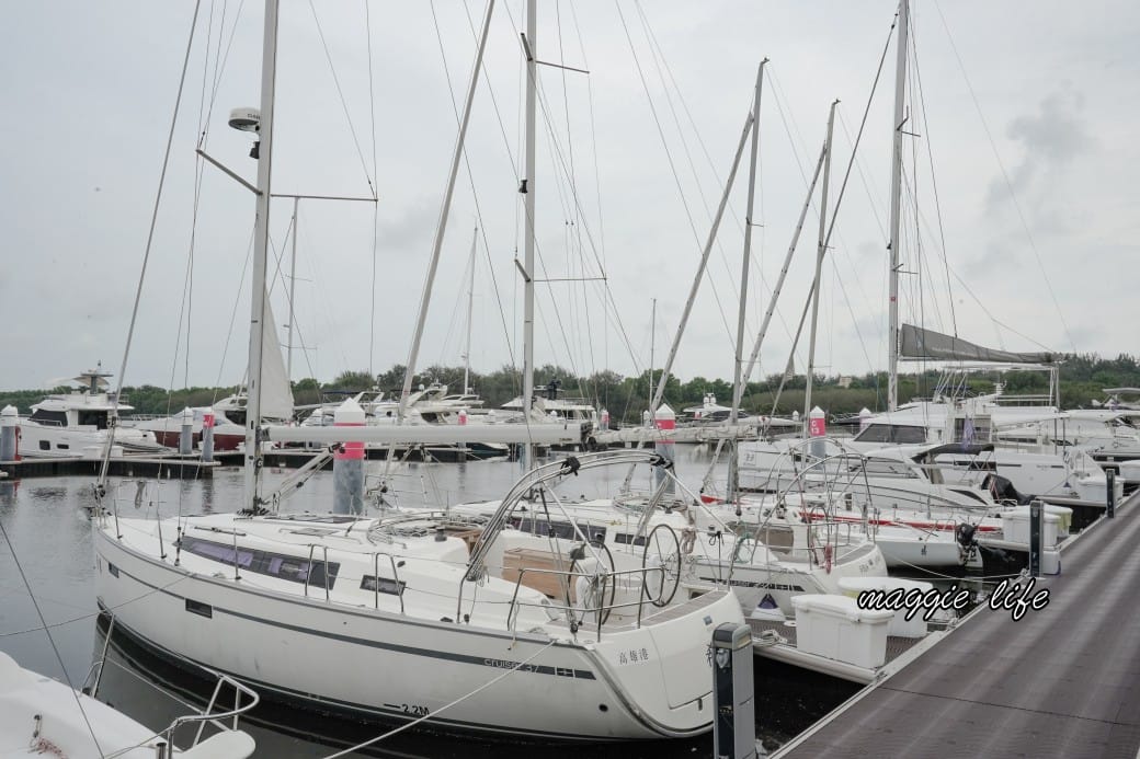 安平亞果遊艇碼頭｜台南新景點，秒到澳洲黃金海岸，看遊艇喝咖啡，散散步，超浪漫的！