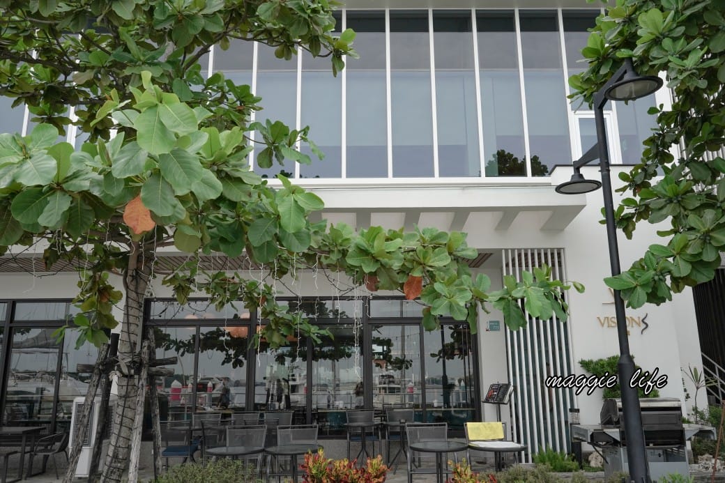 安平亞果遊艇碼頭｜台南新景點，秒到澳洲黃金海岸，看遊艇喝咖啡，散散步，超浪漫的！