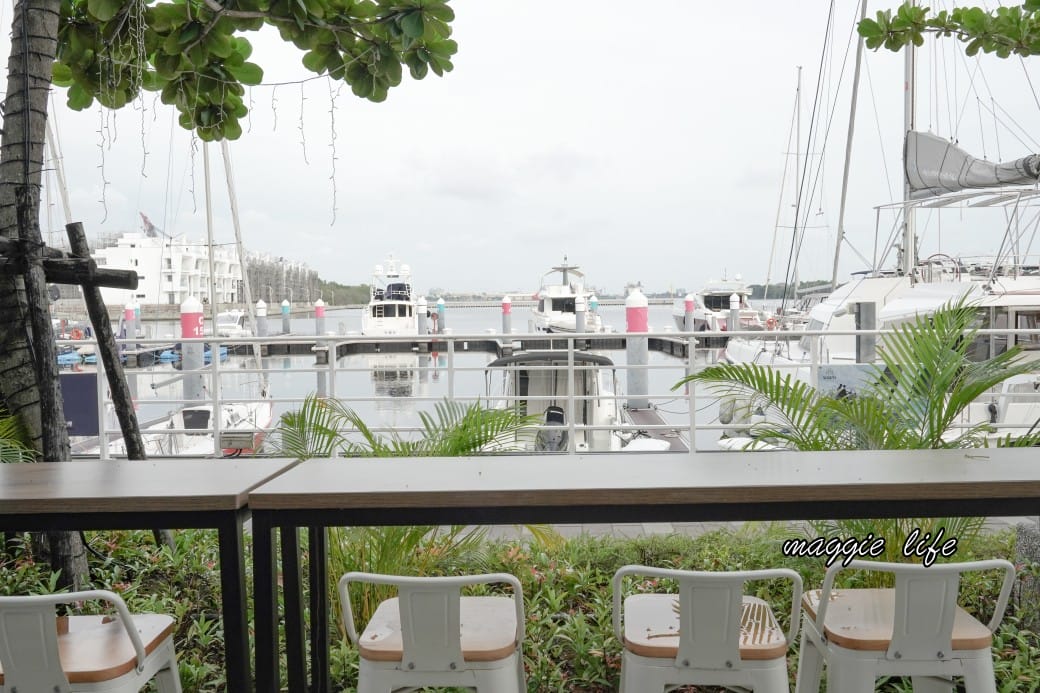 安平亞果遊艇碼頭｜台南新景點，秒到澳洲黃金海岸，看遊艇喝咖啡，散散步，超浪漫的！