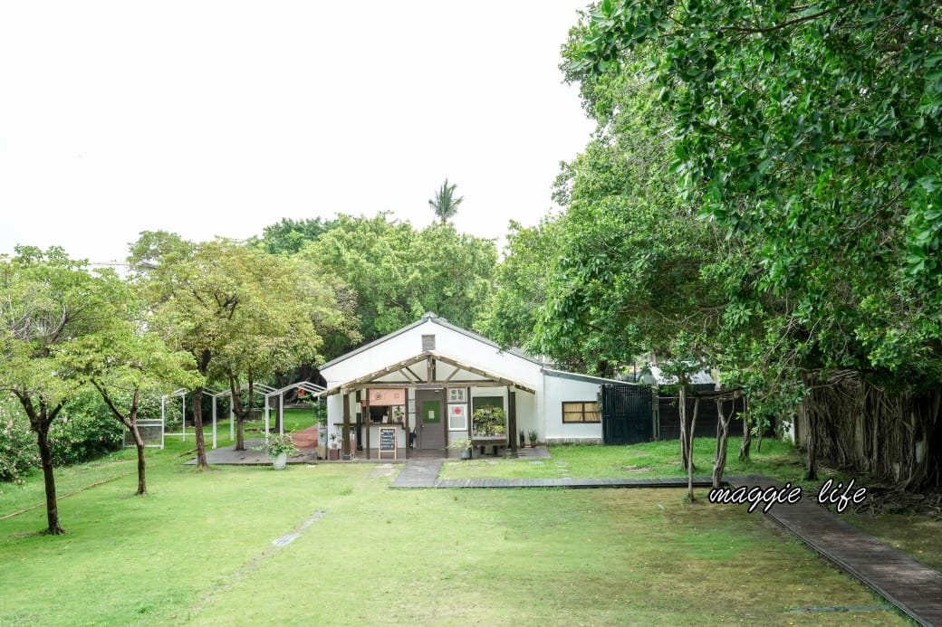 台南安平樹屋｜樹屋咖啡館，安平老街裡的老樹區世外桃源，朱玖瑩故居，布滿樹根的空橋步道，優惠門票，台南一日遊