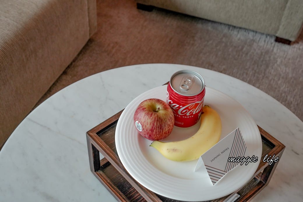 台南住宿臺邦商旅住宿開箱｜一泊一食還有下午茶甜點吃到飽喝到飽，異國風空中花園，早餐自助餐超級豐富的，房間大CP值高！