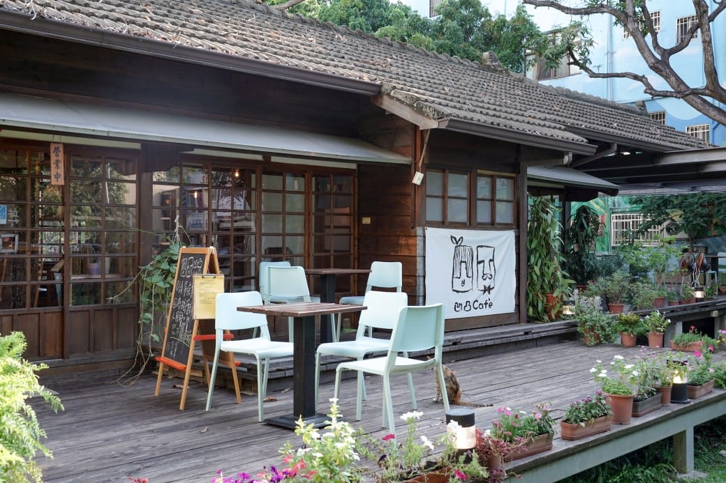 雲林斗六凹凸咖啡館，日式昭和80年日式宿舍老宅，雲中街斗六警察局舊宿舍群，讓你秒飛京都