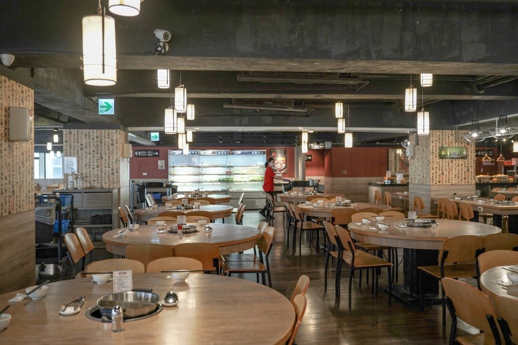 大戈壁蒙古烤肉吃到飽$499蒙古烤肉吃到飽加火鍋吃到飽，超過50種食材，還有珍珠奶茶，台北吃到飽推薦，南京松江美食