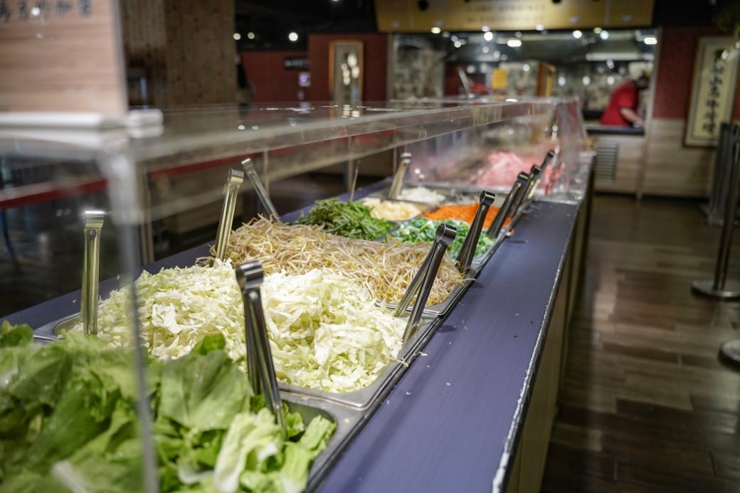 大戈壁蒙古烤肉吃到飽$499蒙古烤肉吃到飽加火鍋吃到飽,超過50種食材,還有珍珠奶茶,台北吃到飽推薦,南京松江美食 - 第16張圖 大戈壁蒙古烤肉吃到飽$499蒙古烤肉吃到飽加火鍋吃到飽,超過50種食材,還有珍珠奶茶,台北吃到飽推薦,南京松江美食