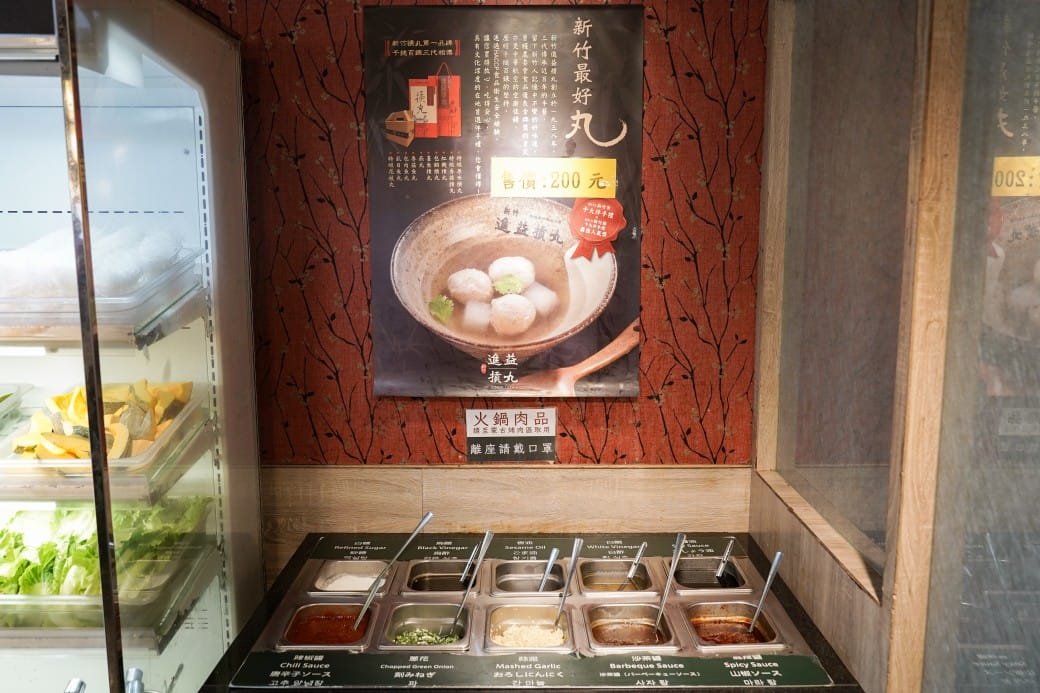 大戈壁蒙古烤肉吃到飽$499蒙古烤肉吃到飽加火鍋吃到飽，超過50種食材，還有珍珠奶茶，台北吃到飽推薦，南京松江美食