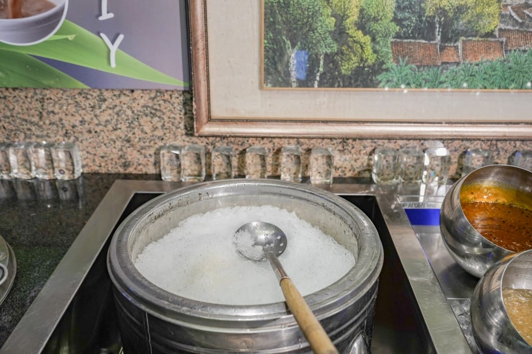 大戈壁蒙古烤肉吃到飽$499蒙古烤肉吃到飽加火鍋吃到飽，超過50種食材，還有珍珠奶茶，台北吃到飽推薦，南京松江美食