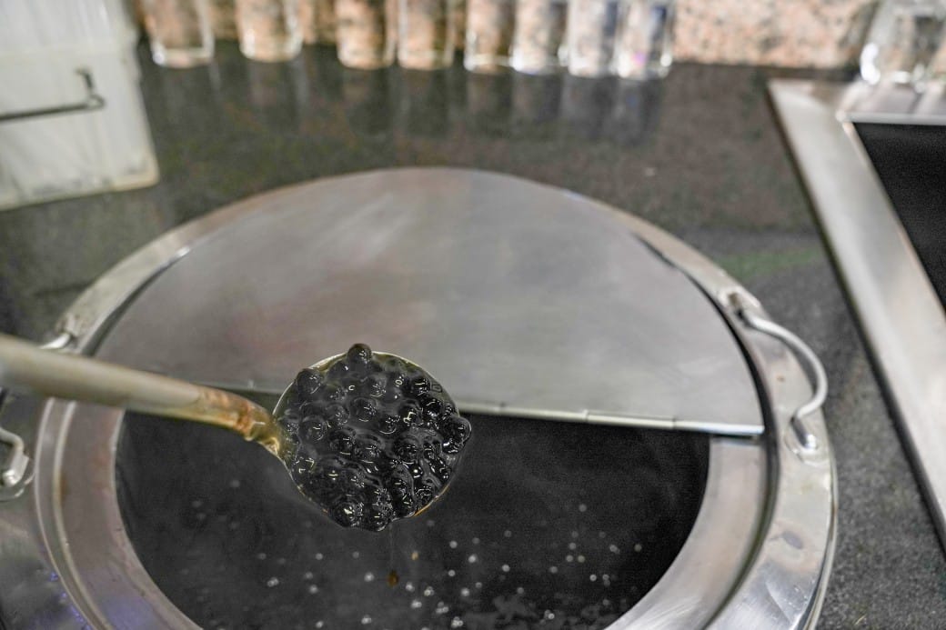 大戈壁蒙古烤肉吃到飽$499蒙古烤肉吃到飽加火鍋吃到飽,超過50種食材,還有珍珠奶茶,台北吃到飽推薦,南京松江美食 - 第68張圖 大戈壁蒙古烤肉吃到飽$499蒙古烤肉吃到飽加火鍋吃到飽,超過50種食材,還有珍珠奶茶,台北吃到飽推薦,南京松江美食