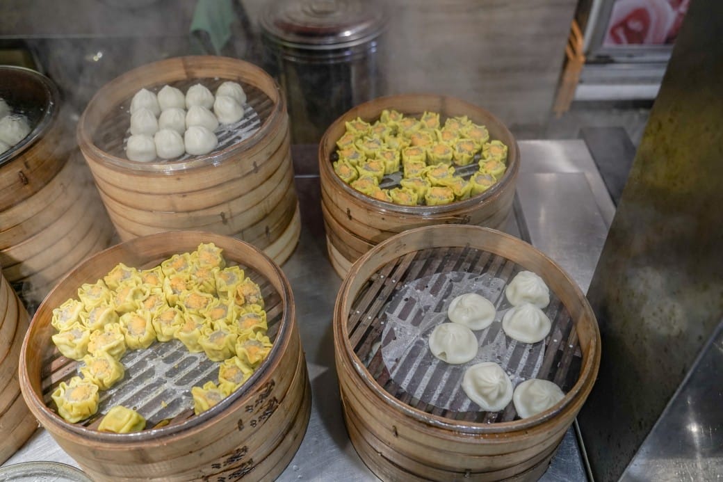 大戈壁蒙古烤肉吃到飽$499蒙古烤肉吃到飽加火鍋吃到飽，超過50種食材，還有珍珠奶茶，台北吃到飽推薦，南京松江美食