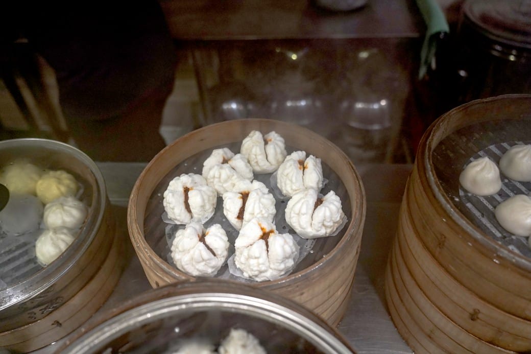 大戈壁蒙古烤肉吃到飽$499蒙古烤肉吃到飽加火鍋吃到飽，超過50種食材，還有珍珠奶茶，台北吃到飽推薦，南京松江美食