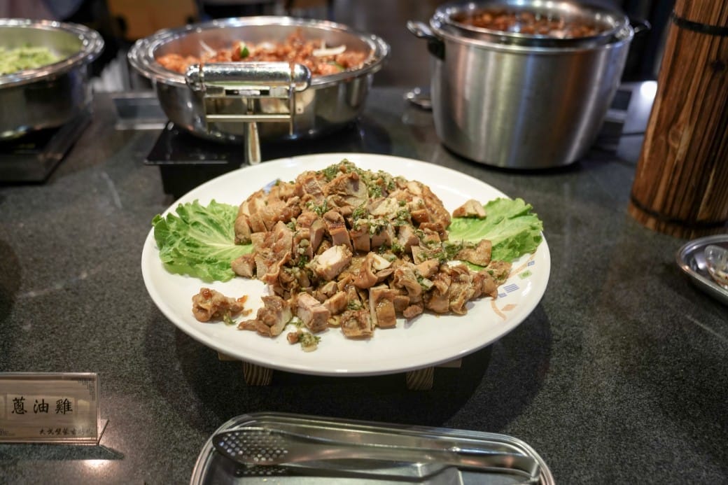 大戈壁蒙古烤肉吃到飽$499蒙古烤肉吃到飽加火鍋吃到飽，超過50種食材，還有珍珠奶茶，台北吃到飽推薦，南京松江美食