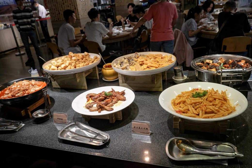 大戈壁蒙古烤肉吃到飽$499蒙古烤肉吃到飽加火鍋吃到飽,超過50種食材,還有珍珠奶茶,台北吃到飽推薦,南京松江美食 - 第44張圖 大戈壁蒙古烤肉吃到飽$499蒙古烤肉吃到飽加火鍋吃到飽,超過50種食材,還有珍珠奶茶,台北吃到飽推薦,南京松江美食