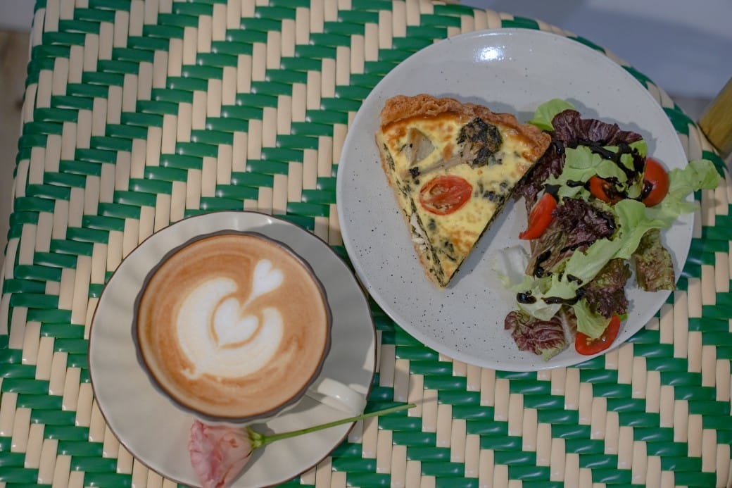 台北信義區咖啡|小花小草Cafe’,秒到法式巴黎街頭,還可以帶浪漫的花回家 - 第32張圖 台北信義區咖啡|小花小草Cafe’,秒到法式巴黎街頭,還可以帶浪漫的花回家