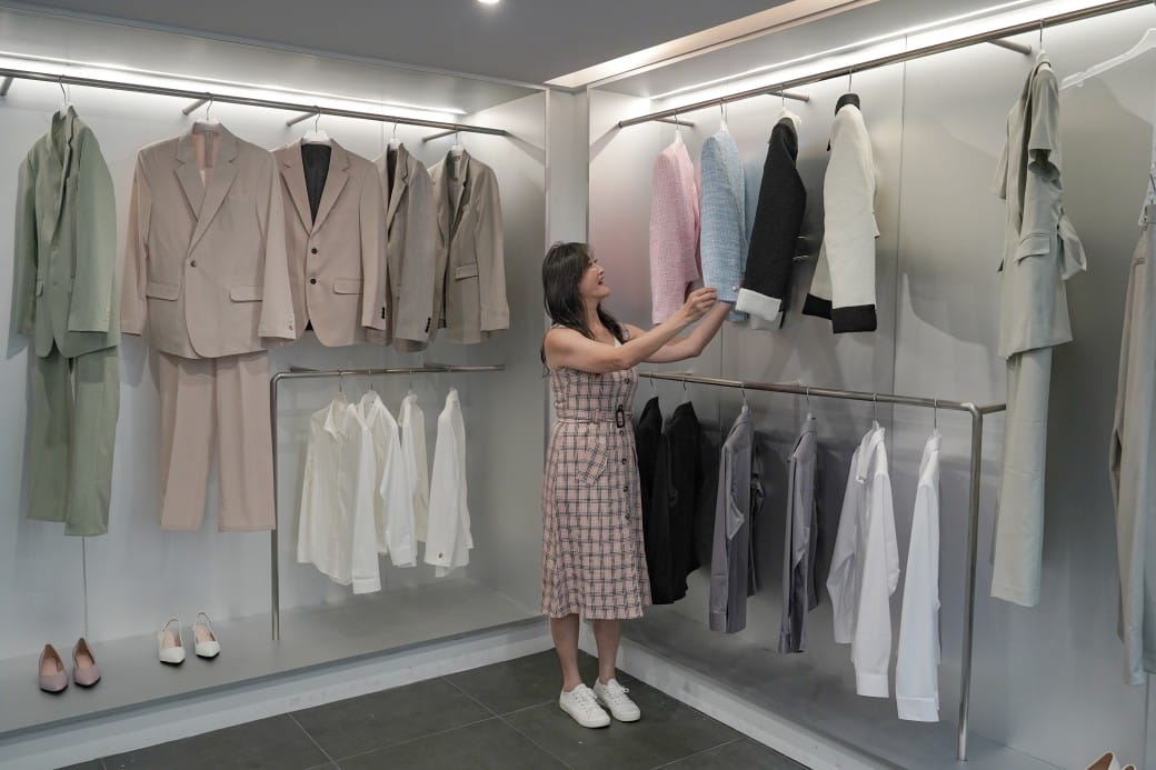 春山相館CHUN3 |證件照專門店進駐台北中山區,髮型彩妝服裝一次搞定,當天就可以快速取件,護照|身分證照|肖像照通通都有 - 第13張圖 春山相館CHUN3 |證件照專門店進駐台北中山區,髮型彩妝服裝一次搞定,當天就可以快速取件,護照|身分證照|肖像照通通都有