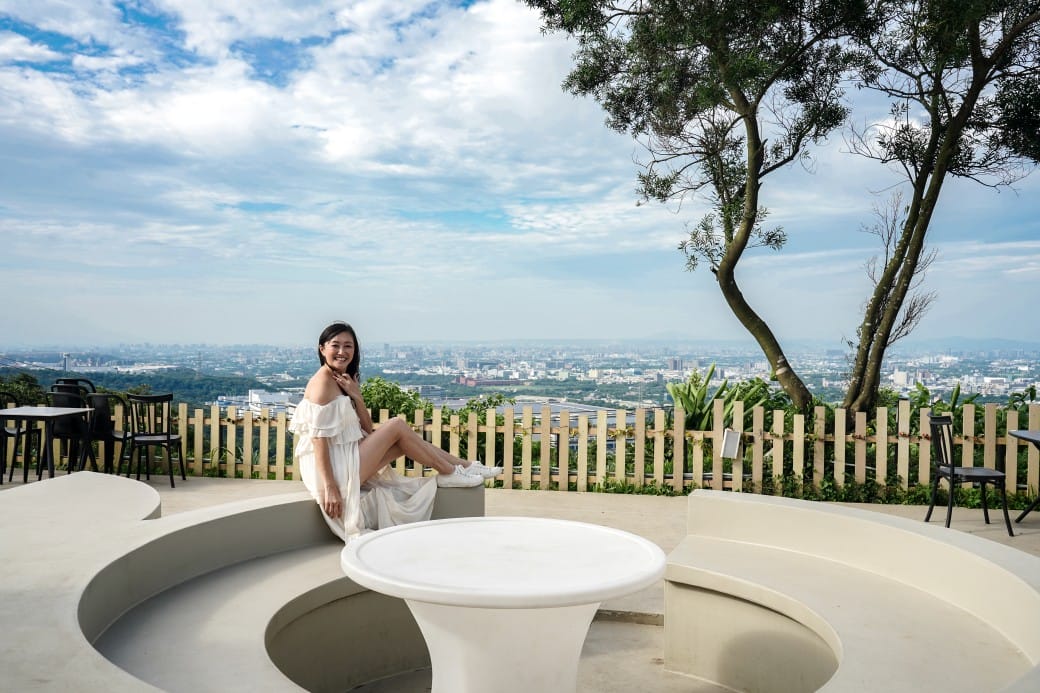 貓禾景觀咖啡｜桃園乳姑山夜景餐廳，貓禾咖啡山上的玻璃泡泡屋景觀咖啡廳， 180度景觀遠眺101，百萬夜景超迷人，約會景點