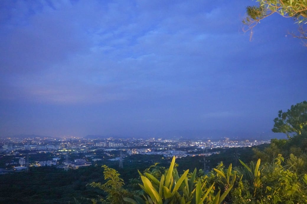 貓禾景觀咖啡｜桃園乳姑山夜景餐廳，貓禾咖啡山上的玻璃泡泡屋景觀咖啡廳， 180度景觀遠眺101，百萬夜景超迷人，約會景點