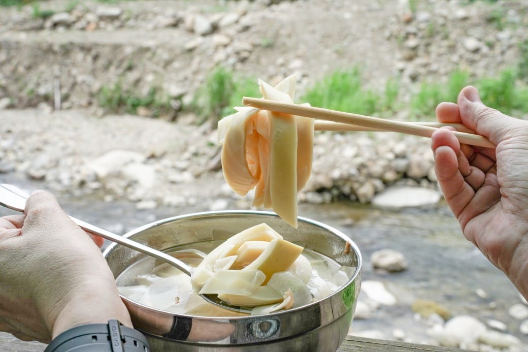 苗栗泰安美食｜黑皮臭豆腐，泰安老街黑白臭豆腐，中藥黑皮臭豆腐連食尚玩家都大推～